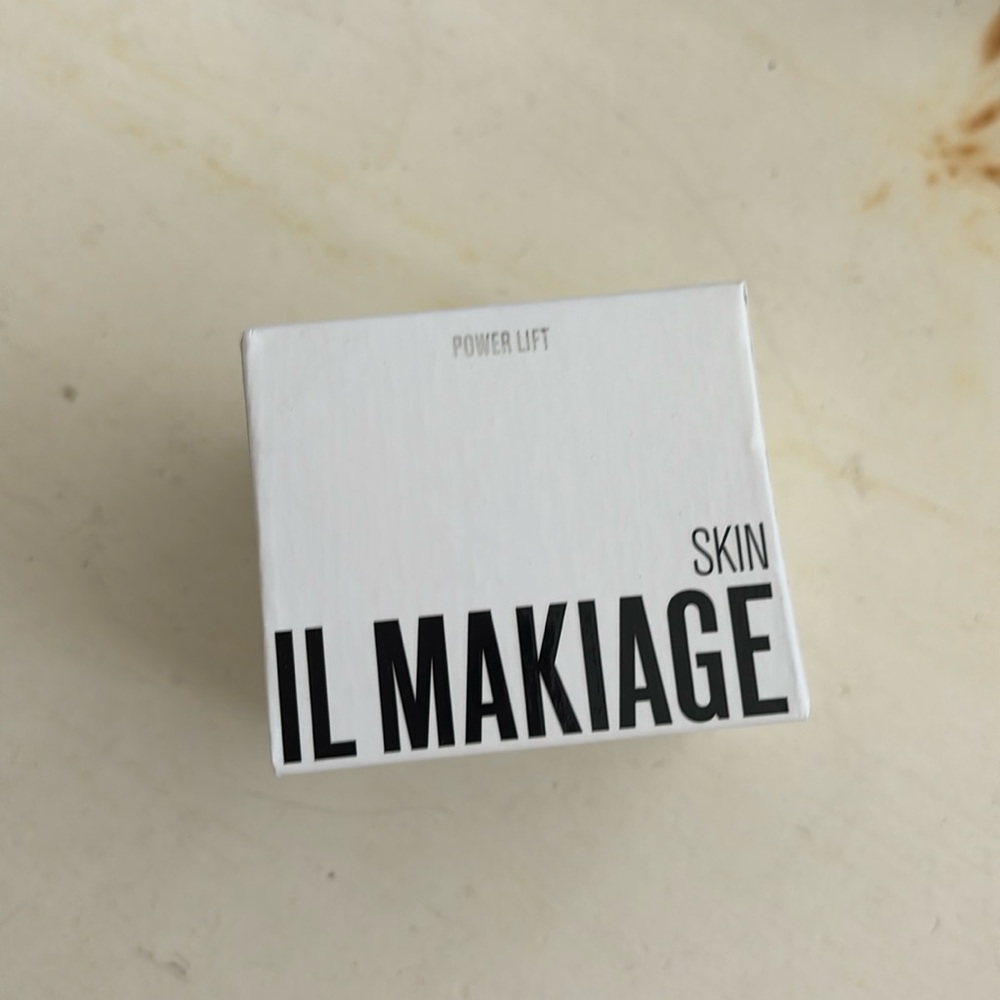 IL Makiage Power Lift